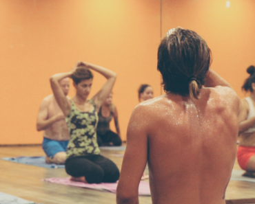 Tips Choosing Yoga mat for sweaty hands